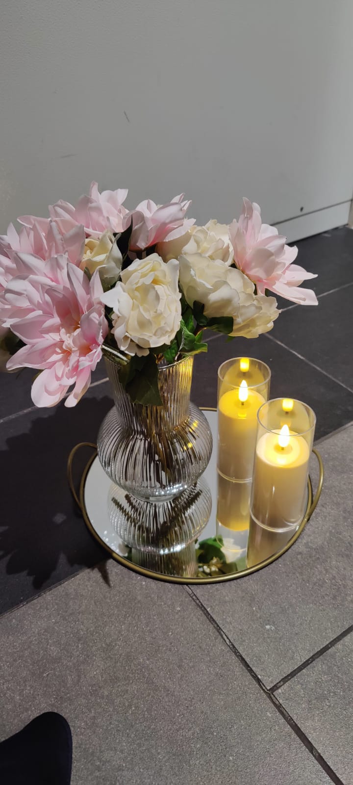 סידור שולחנות 8